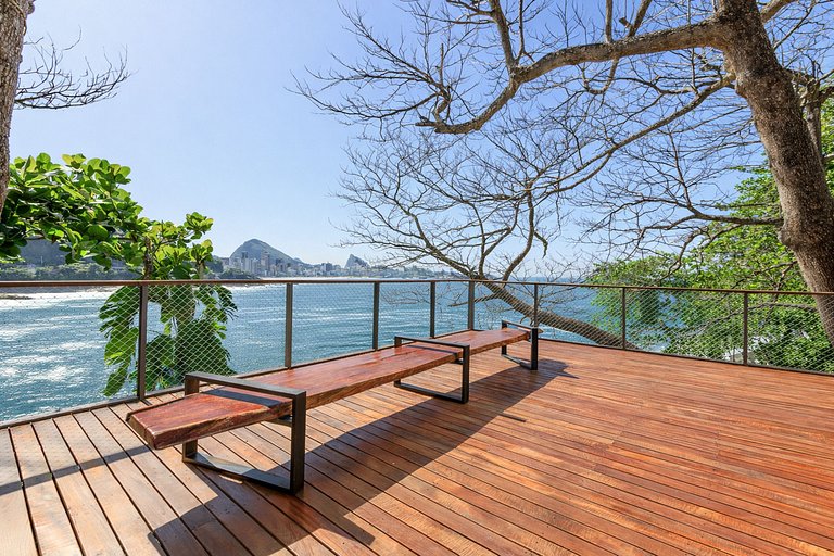 Rio006 - Exceptional Oceanfront Residence in Leblon