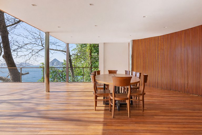 Rio006 - Exceptional Oceanfront Residence in Leblon