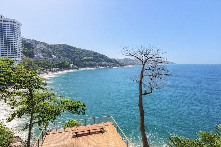 Rio006 - Exceptional Oceanfront Residence in Leblon