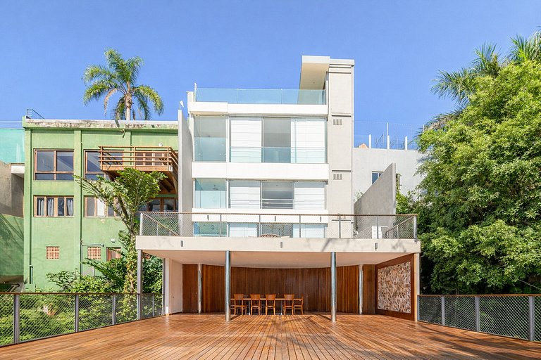 Rio006 - Exceptional Oceanfront Residence in Leblon