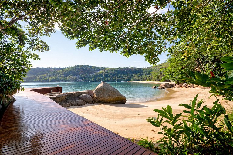 Ang046 - Magnifique villa en bord de mer à Angra dos Reis