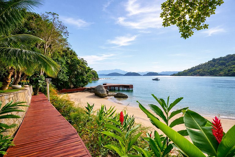 Ang046 - Magnifique villa en bord de mer à Angra dos Reis