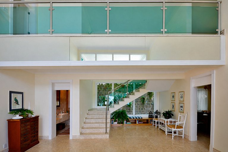 Ang046 - Linda mansão beira-mar em Angra dos Reis