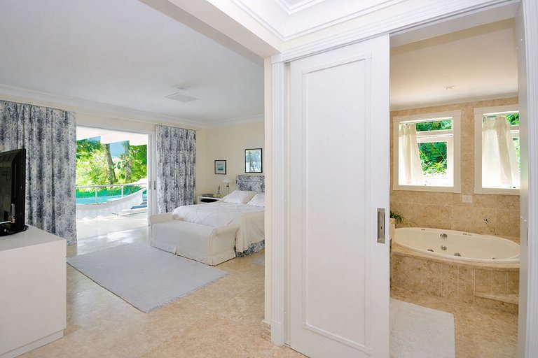 Ang046 - Magnifique villa en bord de mer à Angra dos Reis