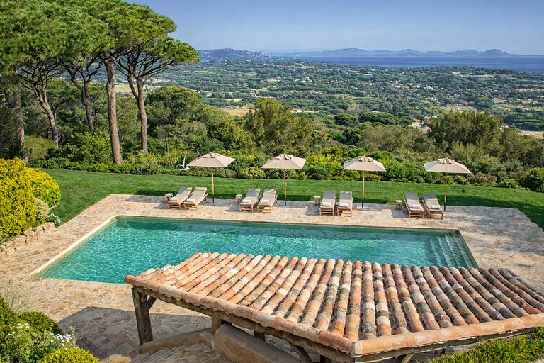 Azu032 - Villa d'exception à Saint-Tropez