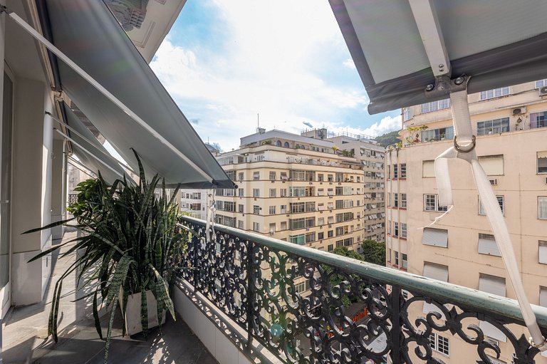 Rio155 - Cozy apartment steps from Copacabana Palace
