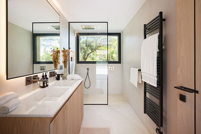 Azu033 - Luxury Villa in Ramatuelle