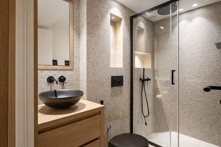 Azu174 - Three-bedroom apartment on La Croisette