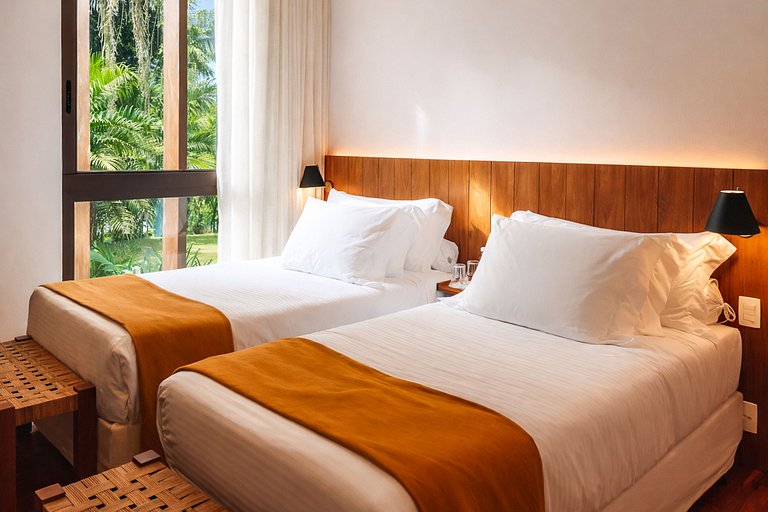 Ang051 - Luxurious apartment in an Angra hotel