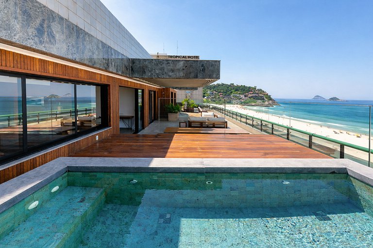 Rio021 - Luxury beachfront penthouse at Praia do Pepe