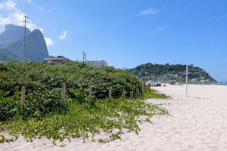 Rio021 - Luxury beachfront penthouse at Praia do Pepe
