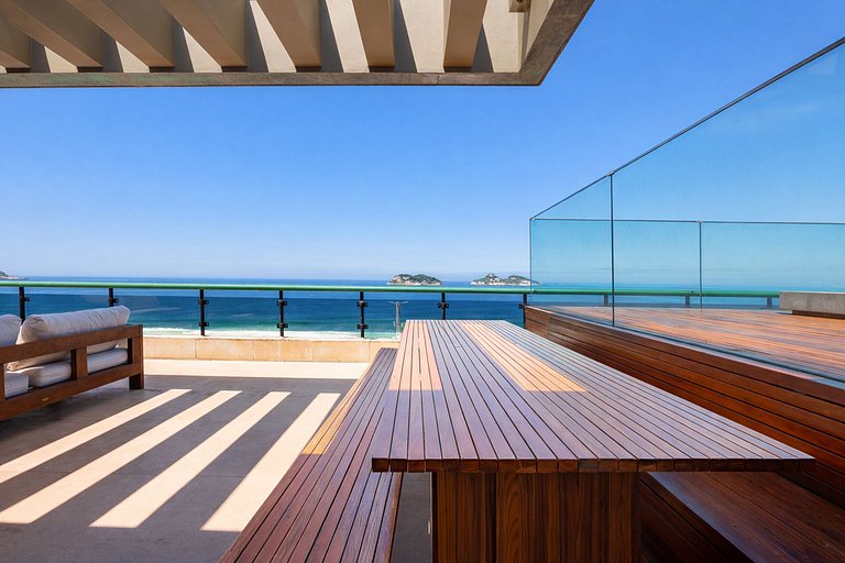 Rio021 - Luxury beachfront penthouse at Praia do Pepe