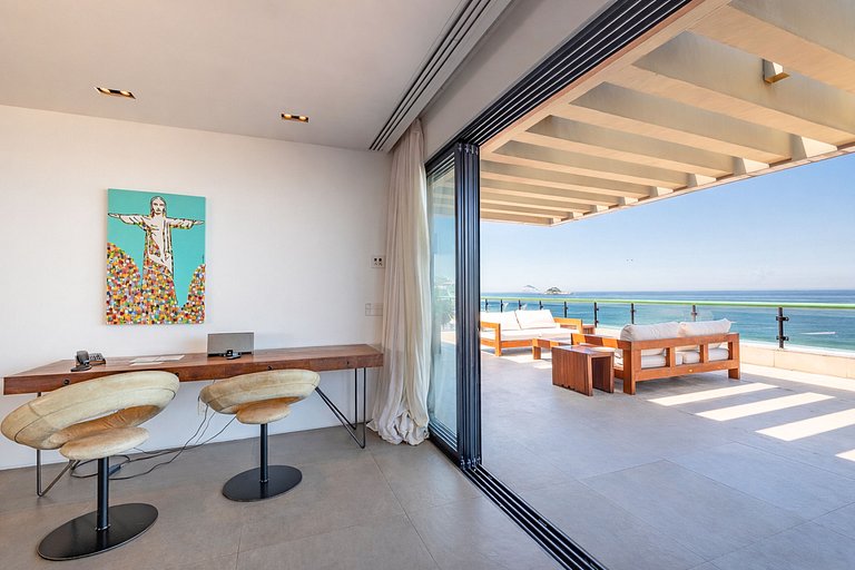 Rio021 - Luxury beachfront penthouse at Praia do Pepe