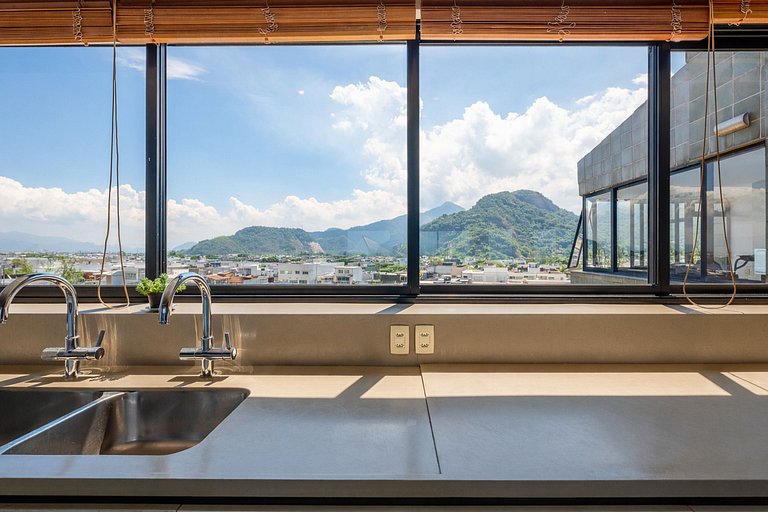 Rio021 - Luxury beachfront penthouse at Praia do Pepe