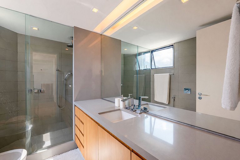 Rio021 - Luxury beachfront penthouse at Praia do Pepe