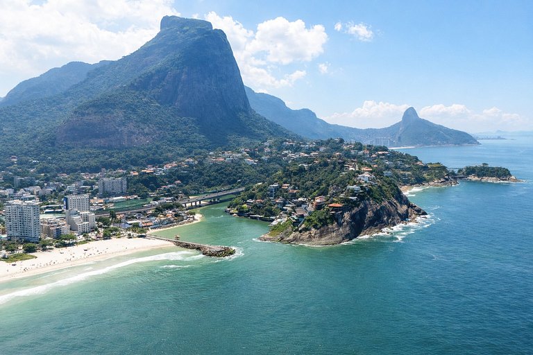 Rio021 - Luxury beachfront penthouse at Praia do Pepe