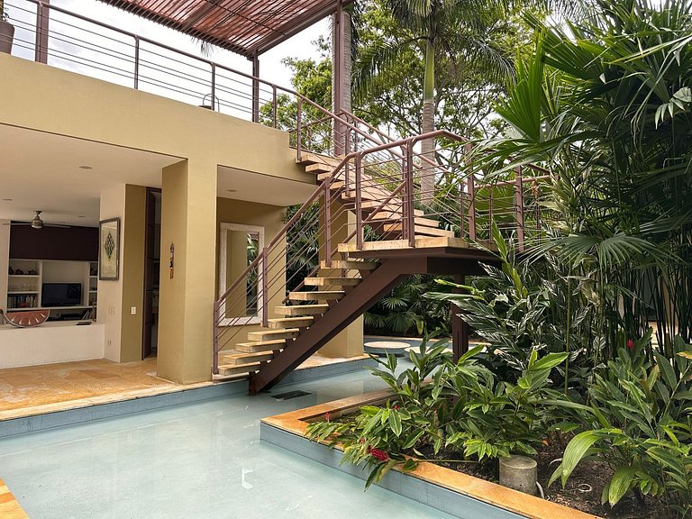 Anp082 – Casa moderna com piscina em Mesa de Yeguas