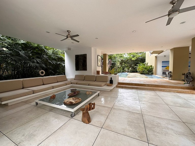 Anp082 – Modern house with pool in Mesa de Yeguas