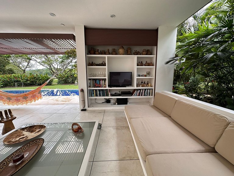 Anp082 – Modern house with pool in Mesa de Yeguas