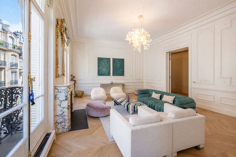 Par070 - Luxury apartment in Saint Germain