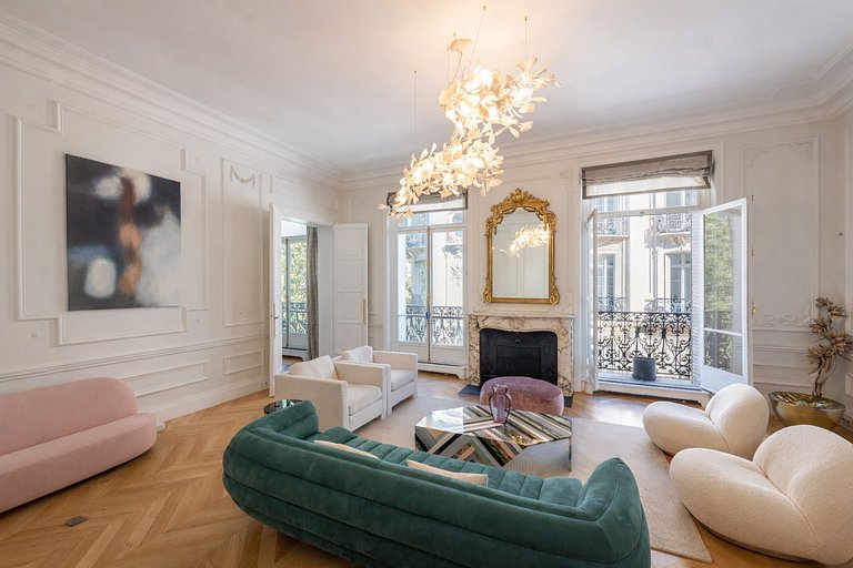 Par070 - Appartement de prestige à Saint Germain