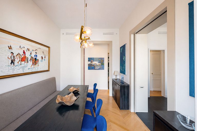 Par070 - Luxury apartment in Saint Germain