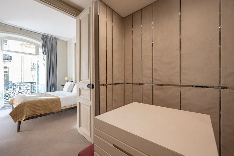 Par070 - Luxury apartment in Saint Germain