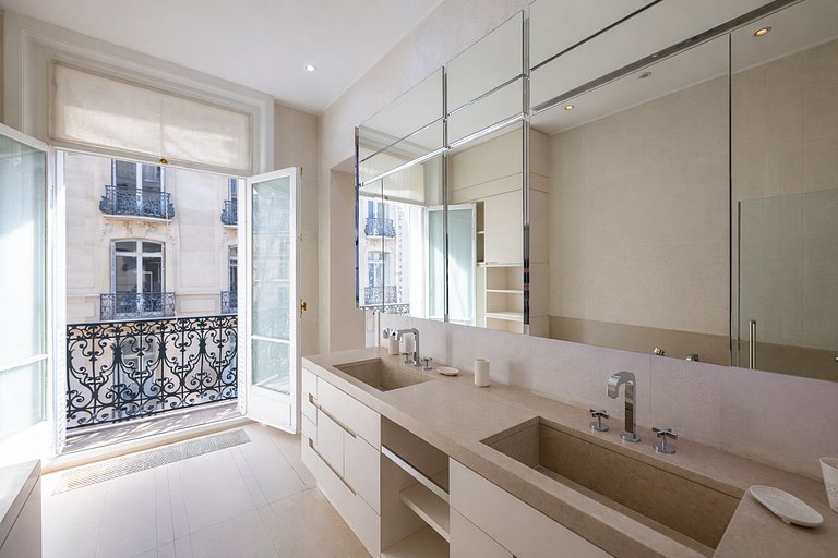 Par070 - Appartement de prestige à Saint Germain