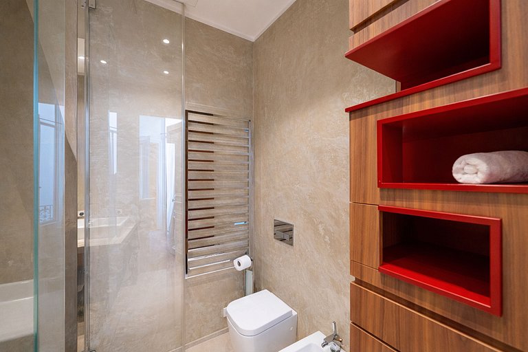 Par070 - Luxury apartment in Saint Germain