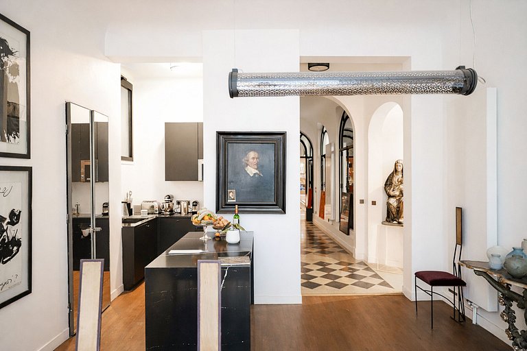 Par056 - Apartamento Estilo Mansão próximo ao Parc Monceau