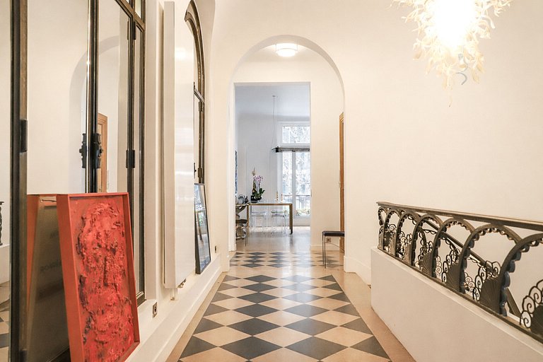 Par056 - Apartamento estilo mansión junto al Parc Monceau