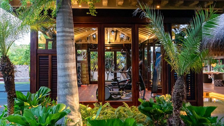 Ptm025 – Villa contemporânea frente ao campo de golfe perto