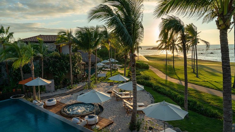 Ptm025 – Villa contemporaine en front de golf près du St. Re