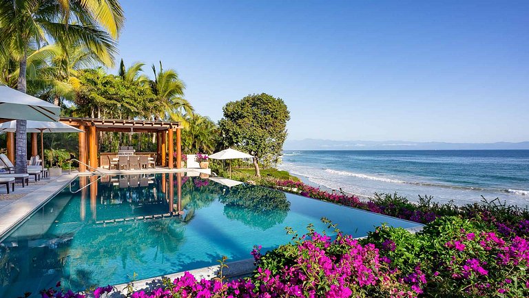 Ptm028 – Private beachfront estate in Ranchos Estates