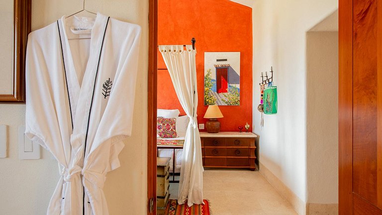 Ptm040 – Ocean-view villa in Four Seasons Punta Mita