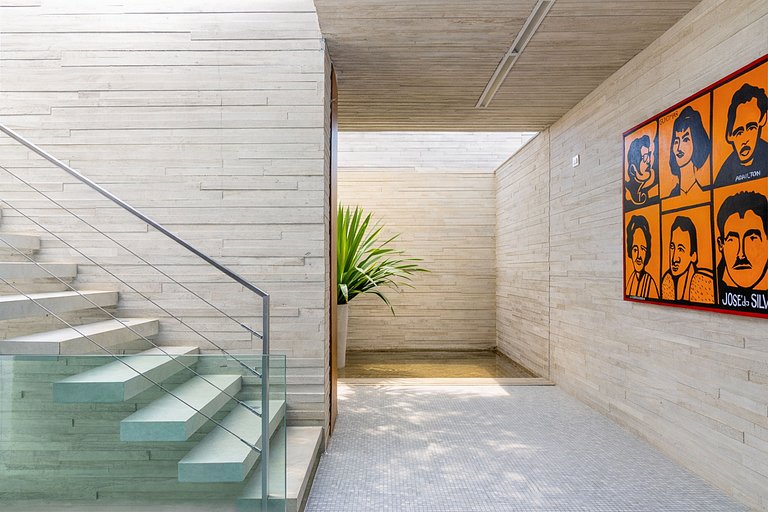 Pty008 - Luxury beachfront villa in Paraty