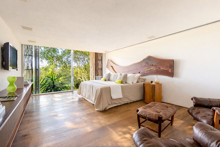 Pty008 - Luxury beachfront villa in Paraty