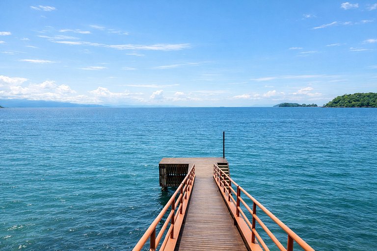 Pty008 - Luxury beachfront villa in Paraty