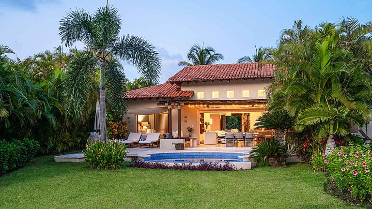 Ptm034 – Golf-front villa in Las Palmas, Punta Mita