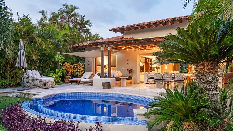 Ptm034 – Golf-front villa in Las Palmas, Punta Mita