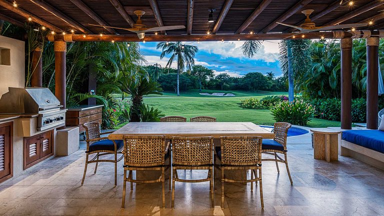 Ptm034 – Golf-front villa in Las Palmas, Punta Mita