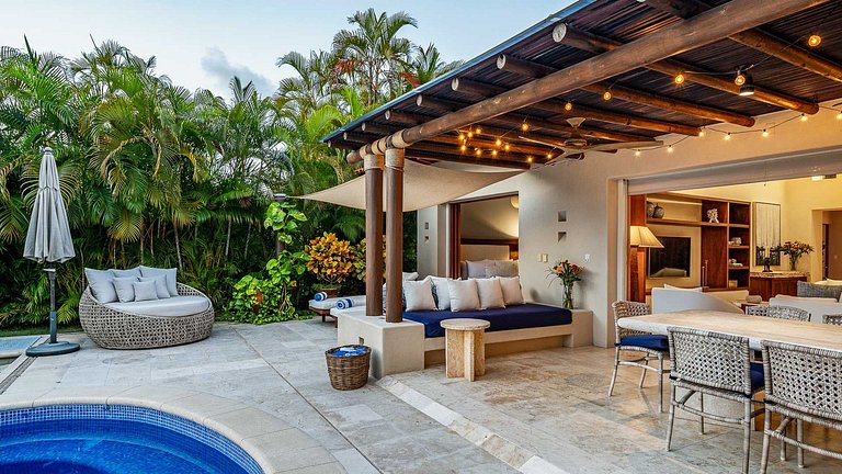 Ptm034 – Golf-front villa in Las Palmas, Punta Mita