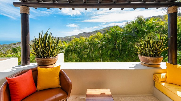 Ptm035 – Ocean-view villa with pool in Four Seasons Punta Mi