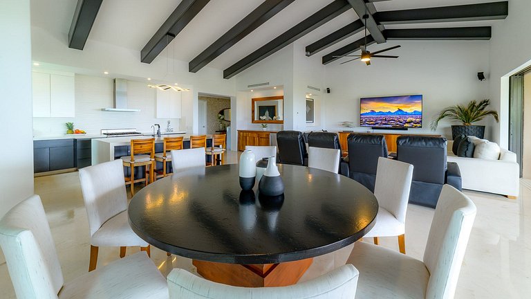 Ptm036 – Villa com vista para o mar com terraço em Punta Mit