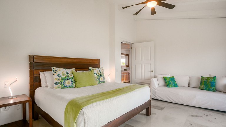 Ptm036 – Ocean-view villa with terrace in Punta Mita