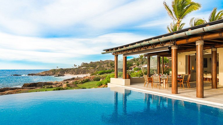 Ptm037 – Oceanfront villa with panoramic views in Punta Mita