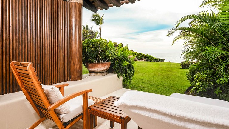 Ptm037 – Oceanfront villa with panoramic views in Punta Mita
