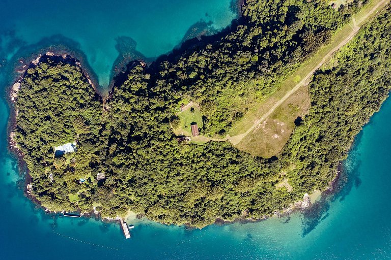 Ang101 - Island in Angra dos Reis