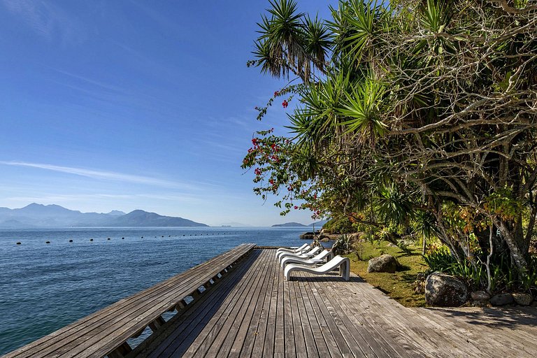 Ang101 - Isla en Angra dos Reis