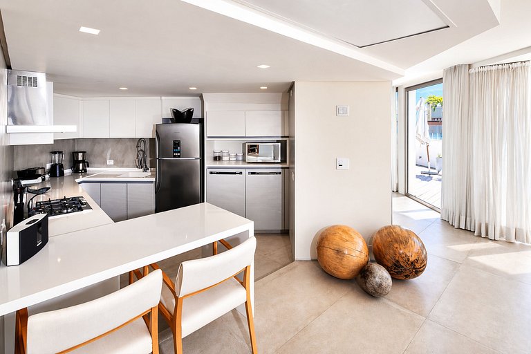 Rio099 - Splendid 3 bedroom penthouse in Ipanema